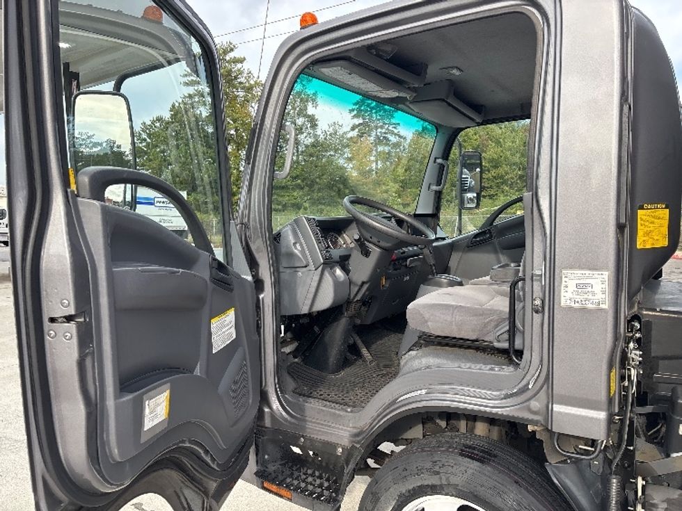 Medium Duty Box Truck-Light and Medium Duty Trucks-Isuzu-2021-NRR-Norcross-GA-110,274\n\t\tmiles-$ 50,250 - Image 16