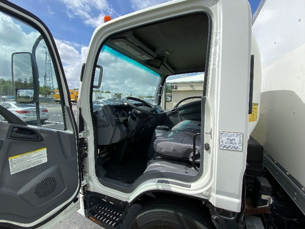 Medium Duty Box Truck-Light and Medium Duty Trucks-Isuzu-2021-NRR-Ocala-FL-136,967\n\t\tmiles-$ 37,250 - Image 16