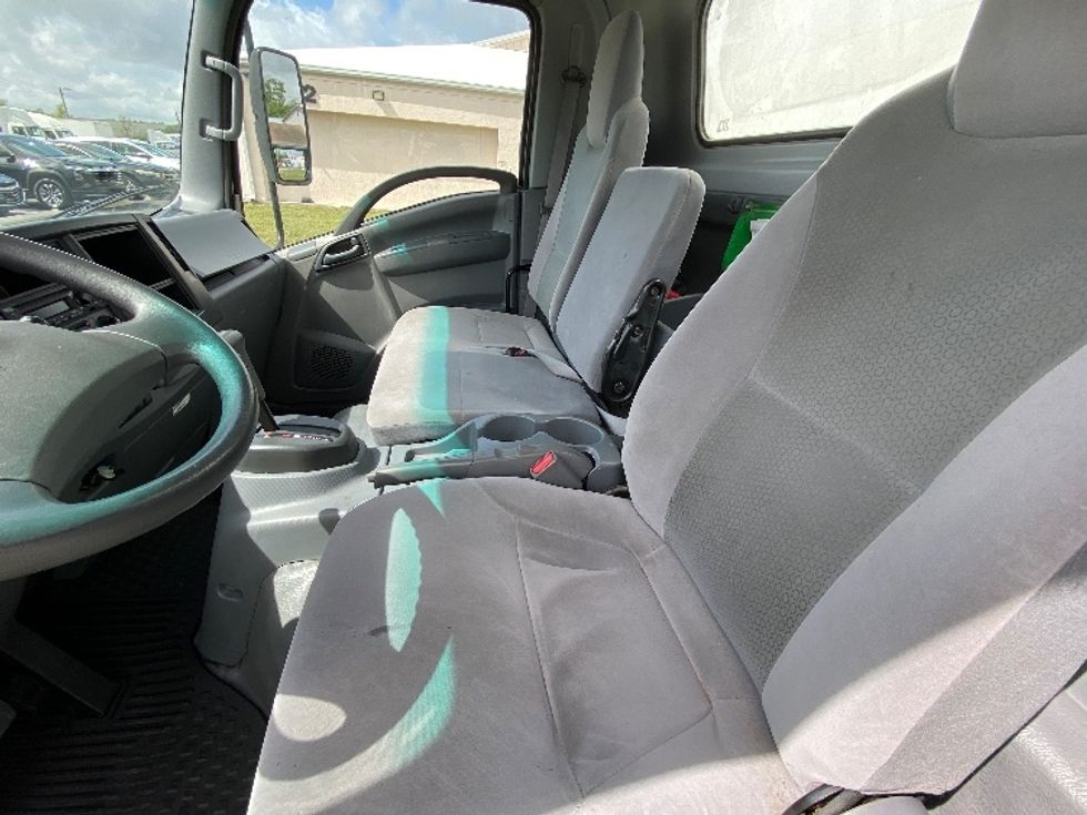 Medium Duty Box Truck-Light and Medium Duty Trucks-Isuzu-2021-NRR-Ocala-FL-136,967\n\t\tmiles-$ 37,250 - Image 19