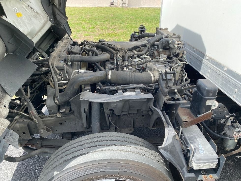 Medium Duty Box Truck-Light and Medium Duty Trucks-Isuzu-2021-NRR-Ocala-FL-136,967\n\t\tmiles-$ 37,250 - Image 24