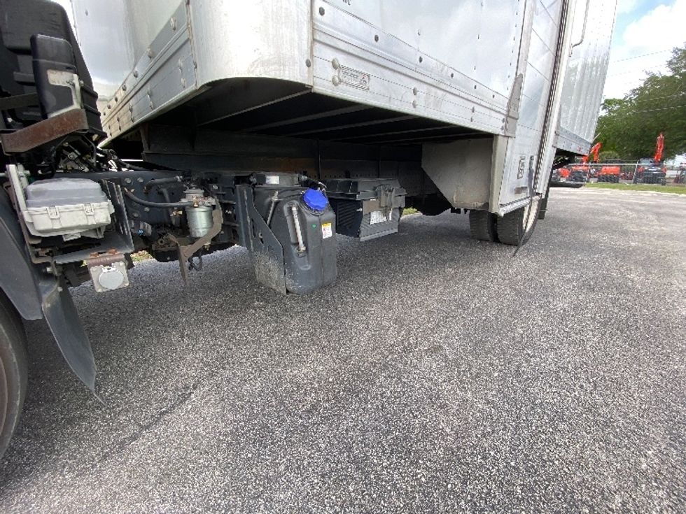 Medium Duty Box Truck-Light and Medium Duty Trucks-Isuzu-2021-NRR-Ocala-FL-136,967\n\t\tmiles-$ 37,250 - Image 5