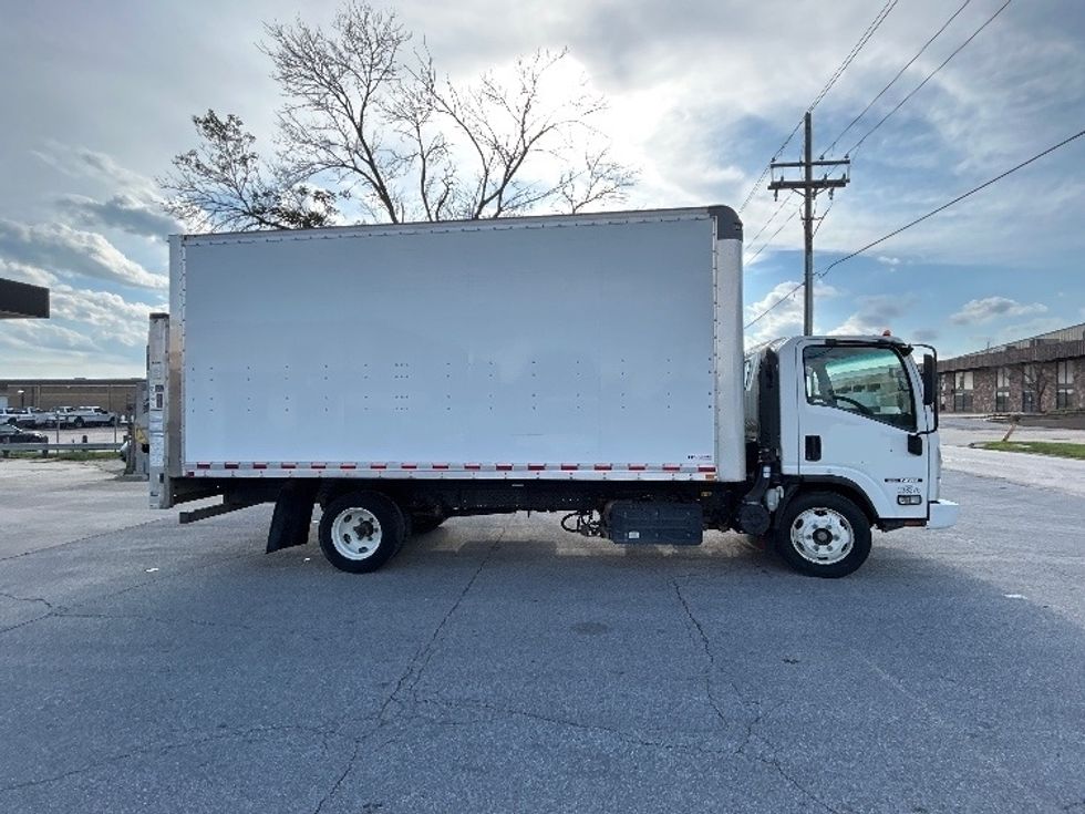 Medium Duty Box Truck-Light and Medium Duty Trucks-Isuzu-2021-NRR-Omaha-NE-50,235\n\t\tmiles-$ 56,000 - Image 14