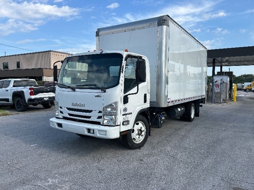 Medium Duty Box Truck-Light and Medium Duty Trucks-Isuzu-2021-NRR-Omaha-NE-50,235\n\t\tmiles-$ 56,000 - Image 3