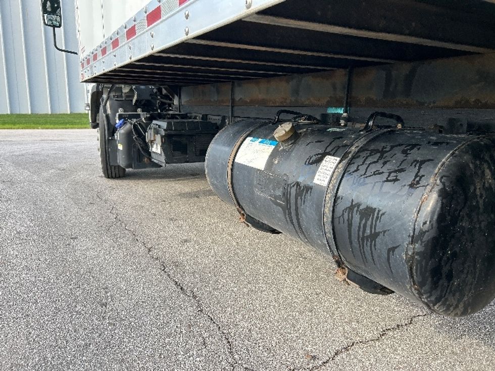 Medium Duty Box Truck-Light and Medium Duty Trucks-Isuzu-2021-NRR-Omaha-NE-50,235\n\t\tmiles-$ 56,000 - Image 5