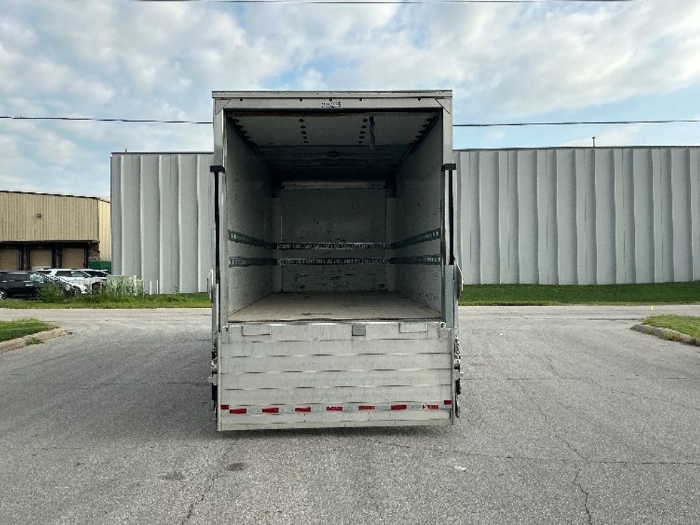 Medium Duty Box Truck-Light and Medium Duty Trucks-Isuzu-2021-NRR-Omaha-NE-50,235\n\t\tmiles-$ 56,000 - Image 7