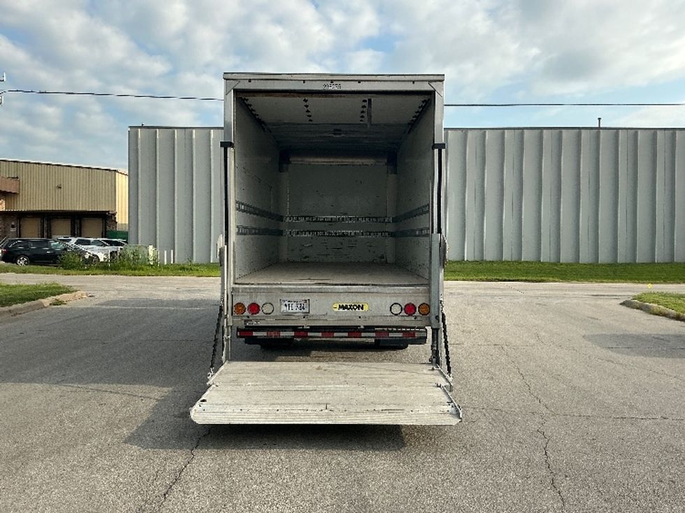 Medium Duty Box Truck-Light and Medium Duty Trucks-Isuzu-2021-NRR-Omaha-NE-50,235\n\t\tmiles-$ 56,000 - Image 8