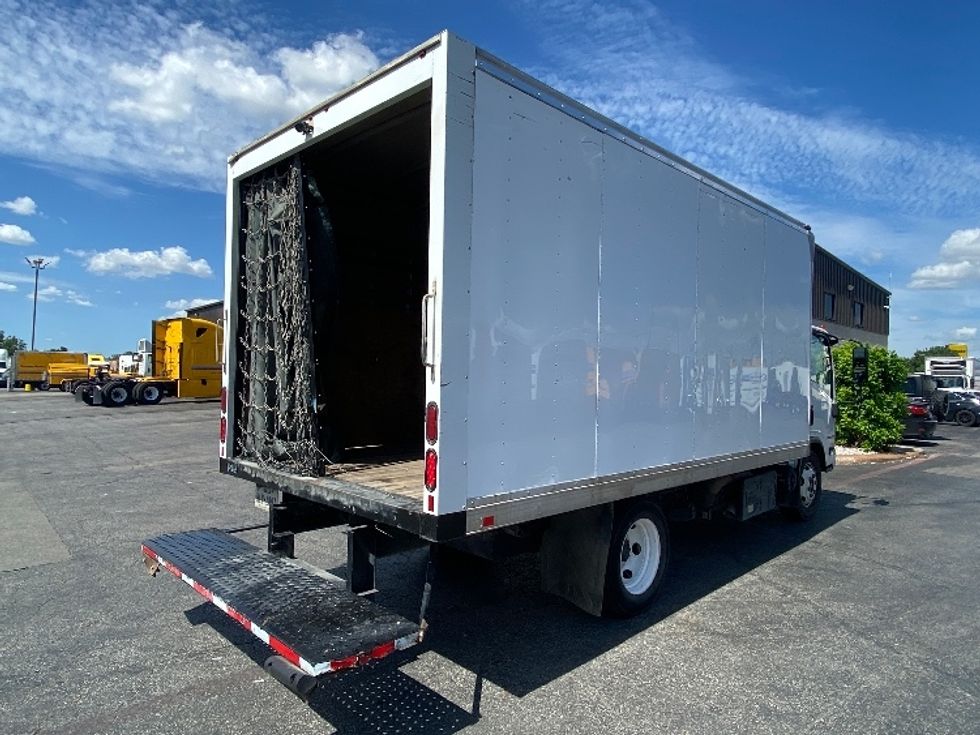 Medium Duty Box Truck-Light and Medium Duty Trucks-Isuzu-2021-NRR-San Antonio-TX-146,337\n\t\tmiles-$ 36,500 - Image 12