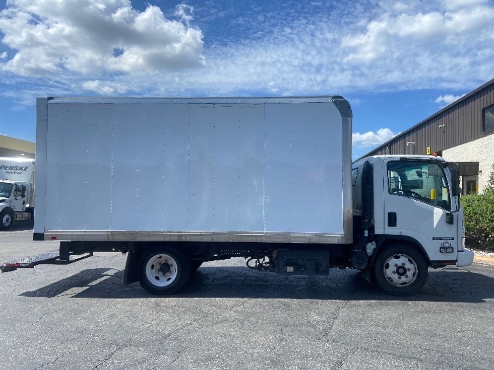 Medium Duty Box Truck-Light and Medium Duty Trucks-Isuzu-2021-NRR-San Antonio-TX-146,337\n\t\tmiles-$ 36,500 - Image 14