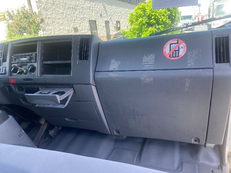 Medium Duty Box Truck-Light and Medium Duty Trucks-Isuzu-2021-NRR-San Antonio-TX-146,337\n\t\tmiles-$ 36,500 - Image 20