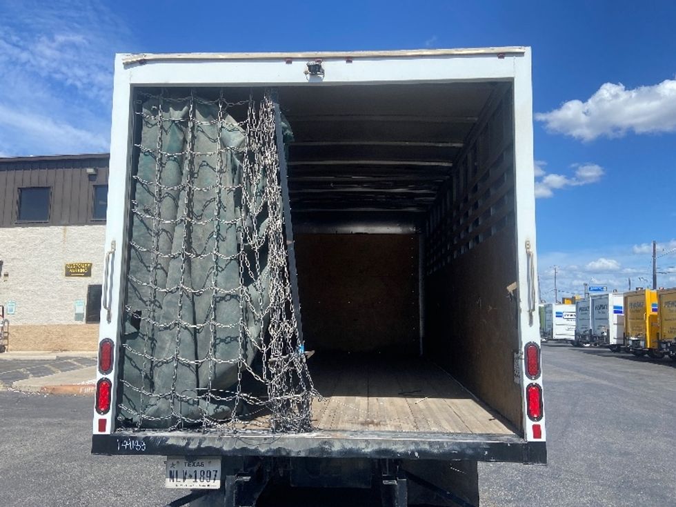 Medium Duty Box Truck-Light and Medium Duty Trucks-Isuzu-2021-NRR-San Antonio-TX-146,337\n\t\tmiles-$ 36,500 - Image 8