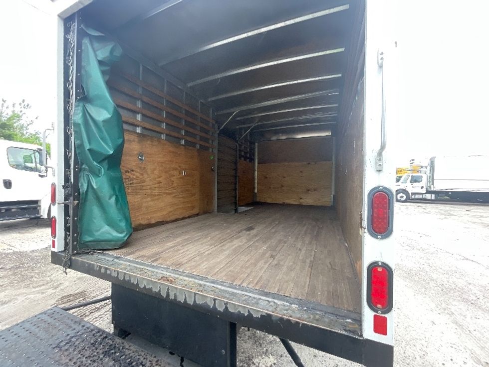 Medium Duty Box Truck-Light and Medium Duty Trucks-Isuzu-2021-NRR-Tampa-FL-117,406\n\t\tmiles-$ 40,500 - Image 12