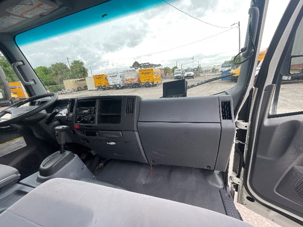 Medium Duty Box Truck-Light and Medium Duty Trucks-Isuzu-2021-NRR-Tampa-FL-117,406\n\t\tmiles-$ 40,500 - Image 21