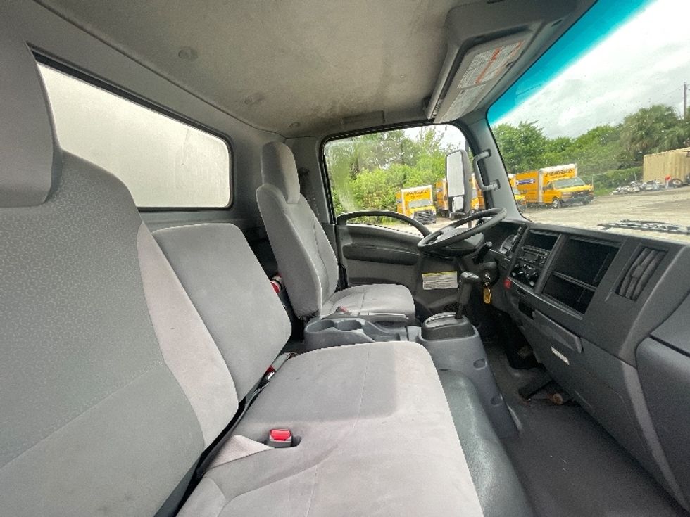 Medium Duty Box Truck-Light and Medium Duty Trucks-Isuzu-2021-NRR-Tampa-FL-117,406\n\t\tmiles-$ 40,500 - Image 22