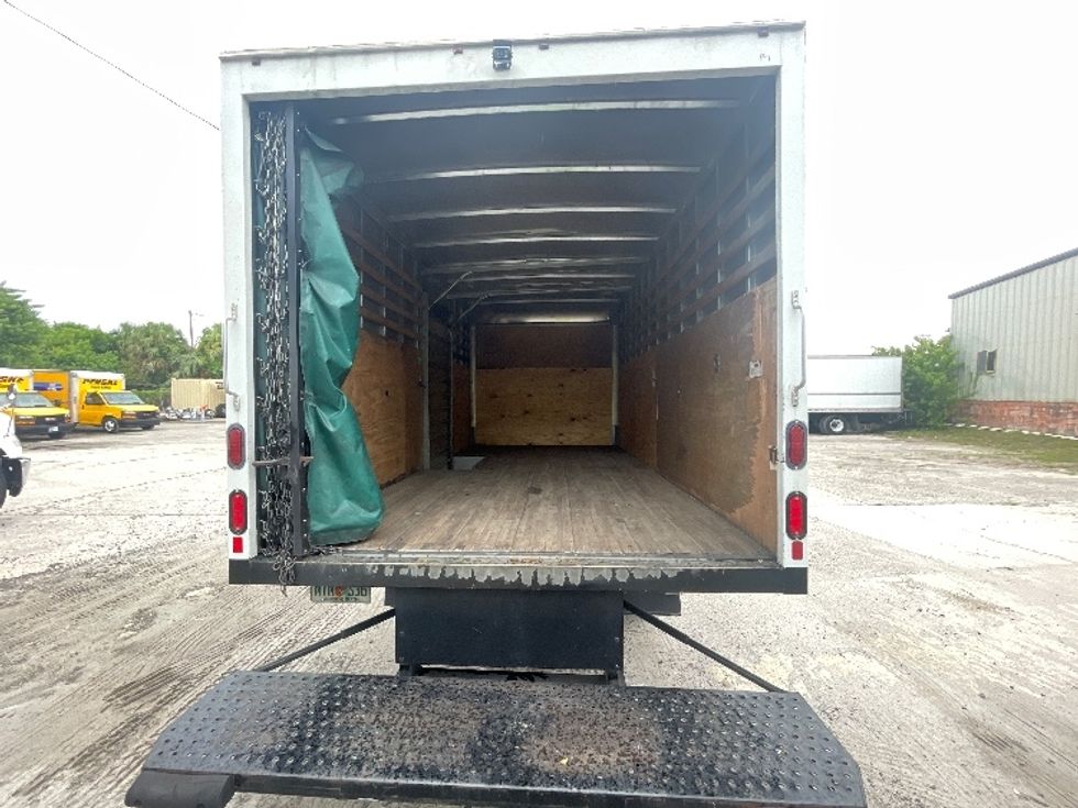 Medium Duty Box Truck-Light and Medium Duty Trucks-Isuzu-2021-NRR-Tampa-FL-117,406\n\t\tmiles-$ 40,500 - Image 9