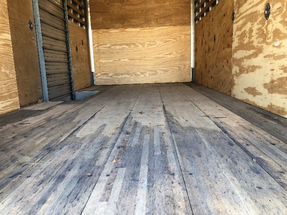 Medium Duty Box Truck-Light and Medium Duty Trucks-Isuzu-2021-NRR-Tampa-FL-159,981\n\t\tmiles-$ 32,250 - Image 10