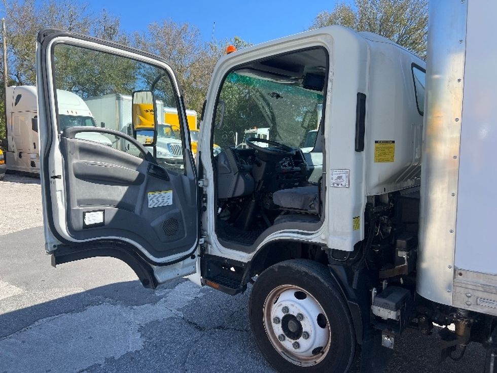 Medium Duty Box Truck-Light and Medium Duty Trucks-Isuzu-2021-NRR-Tampa-FL-159,981\n\t\tmiles-$ 32,250 - Image 16