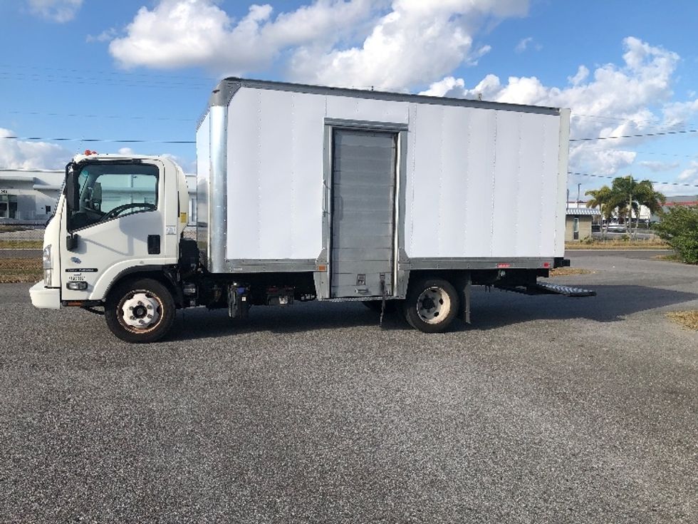 Medium Duty Box Truck-Light and Medium Duty Trucks-Isuzu-2021-NRR-Tampa-FL-159,981\n\t\tmiles-$ 32,250 - Image 4
