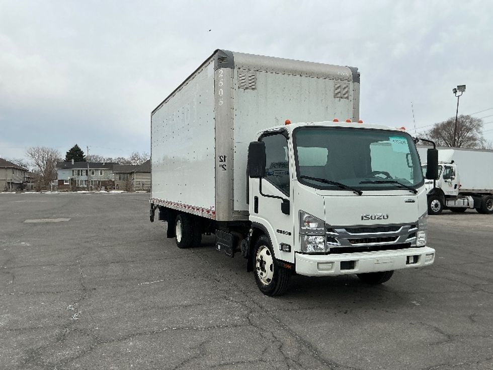 Medium Duty Box Truck-Light and Medium Duty Trucks-Isuzu-2022-NQR-East Chicago-IN-131,188\n\t\tmiles-$ 46,250 - Image 1