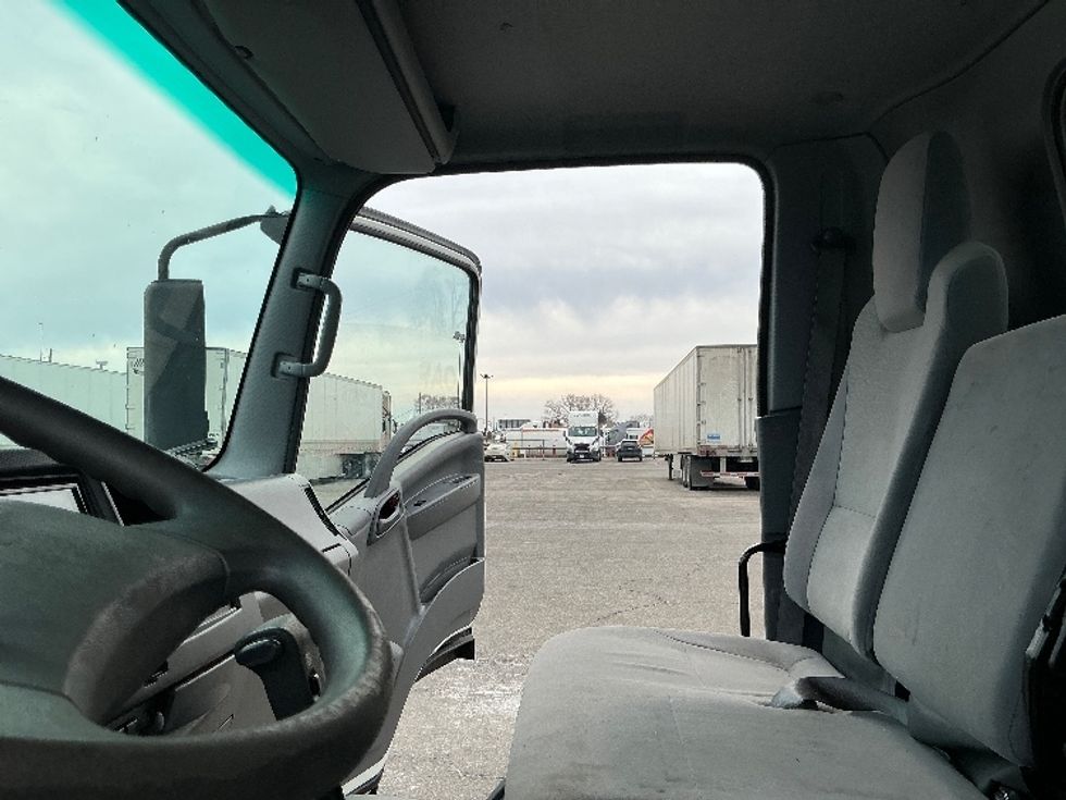 Medium Duty Box Truck-Light and Medium Duty Trucks-Isuzu-2022-NQR-East Chicago-IN-131,188\n\t\tmiles-$ 46,250 - Image 19