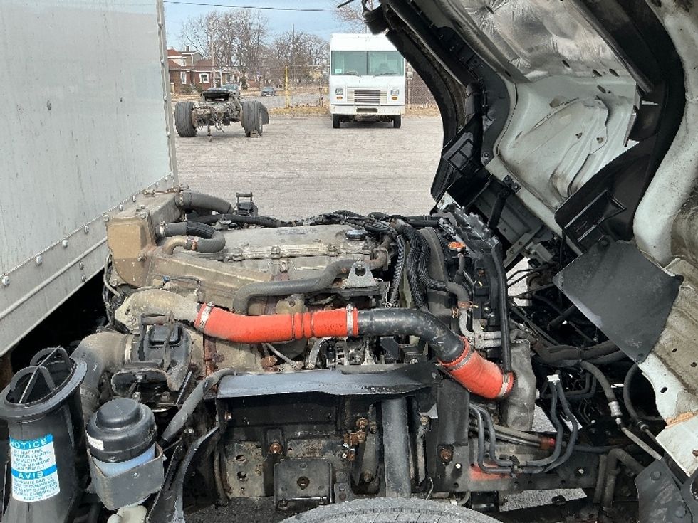 Medium Duty Box Truck-Light and Medium Duty Trucks-Isuzu-2022-NQR-East Chicago-IN-131,188\n\t\tmiles-$ 46,250 - Image 23