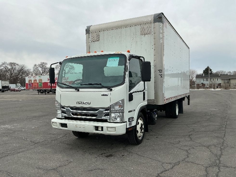 Medium Duty Box Truck-Light and Medium Duty Trucks-Isuzu-2022-NQR-East Chicago-IN-131,188\n\t\tmiles-$ 46,250 - Image 3