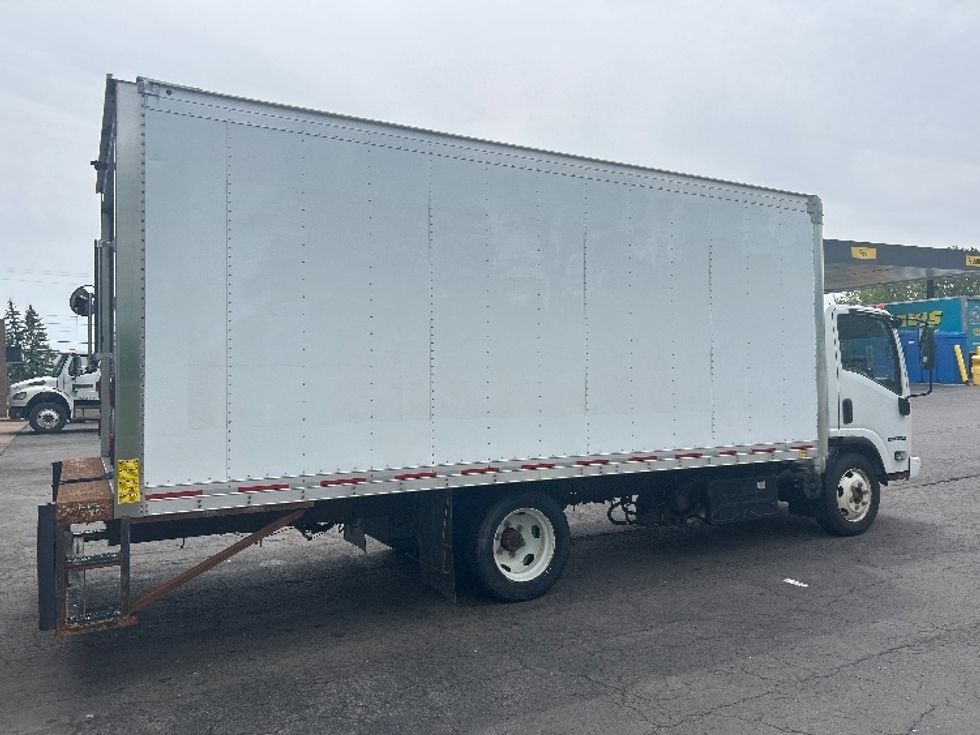 Medium Duty Box Truck-Light and Medium Duty Trucks-Isuzu-2022-NQR-Liverpool-NY-130,271\n\t\tmiles-$ 40,750 - Image 11