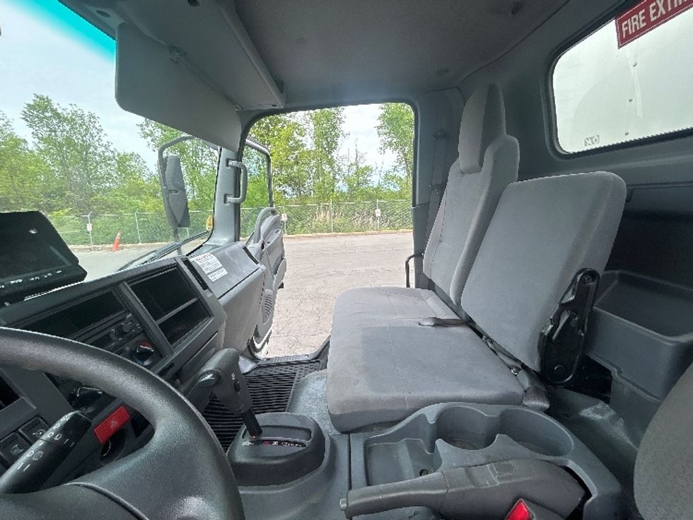 Medium Duty Box Truck-Light and Medium Duty Trucks-Isuzu-2022-NQR-Liverpool-NY-130,271\n\t\tmiles-$ 40,750 - Image 17