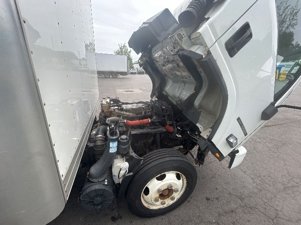 Medium Duty Box Truck-Light and Medium Duty Trucks-Isuzu-2022-NQR-Liverpool-NY-130,271\n\t\tmiles-$ 40,750 - Image 21