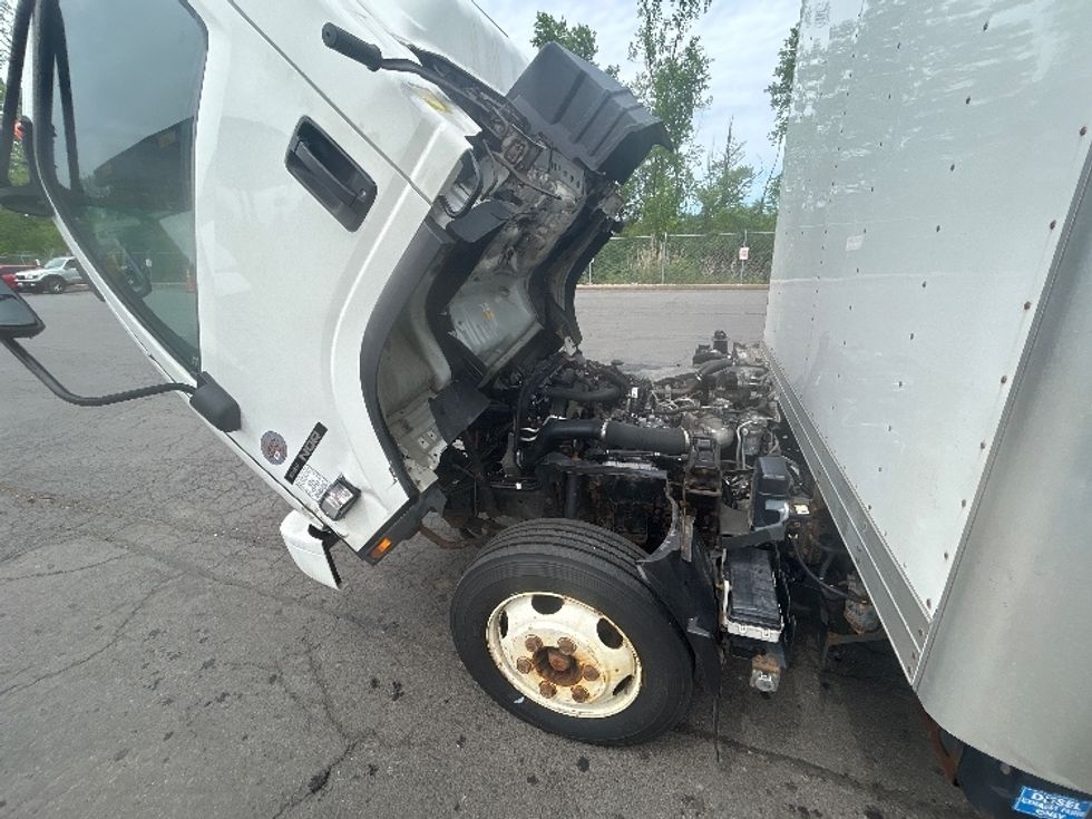 Medium Duty Box Truck-Light and Medium Duty Trucks-Isuzu-2022-NQR-Liverpool-NY-130,271\n\t\tmiles-$ 40,750 - Image 22