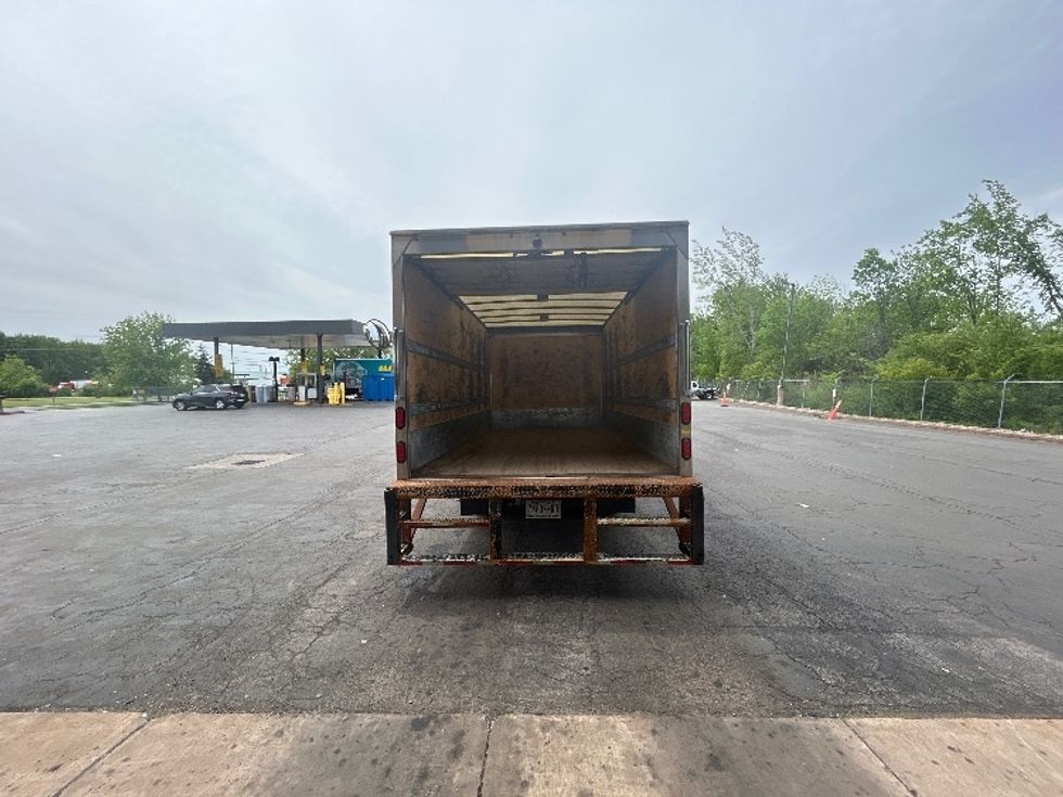 Medium Duty Box Truck-Light and Medium Duty Trucks-Isuzu-2022-NQR-Liverpool-NY-130,271\n\t\tmiles-$ 40,750 - Image 8
