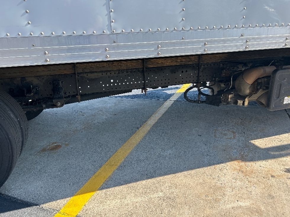 Medium Duty Box Truck-Light and Medium Duty Trucks-Isuzu-2022-NQR-Nashville (Mount Juliet)-TN-184,861\n\t\tmiles-$ 38,500 - Image 5