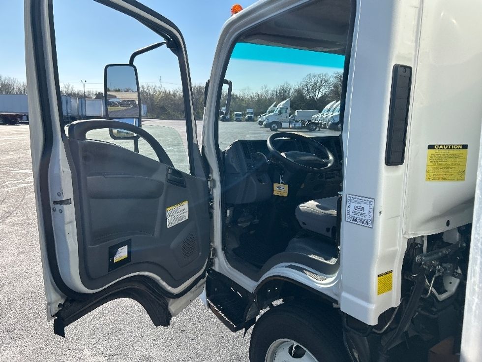Medium Duty Box Truck-Light and Medium Duty Trucks-Isuzu-2022-NQR-Nashville (Mount Juliet)-TN-184,861\n\t\tmiles-$ 38,500 - Image 16