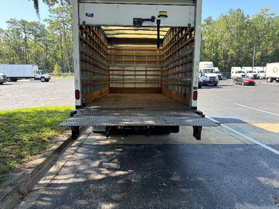 Medium Duty Box Truck-Light and Medium Duty Trucks-Isuzu-2022-NQR-Ocala-FL-87,983\n\t\tmiles-$ 51,500 - Image 10