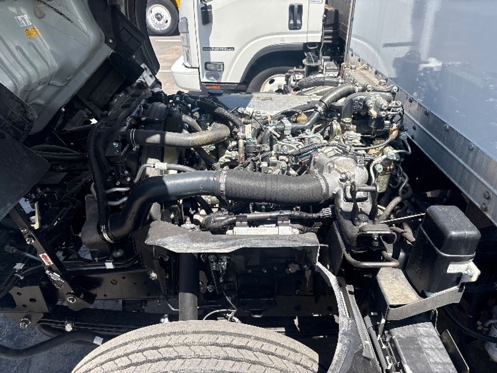 Medium Duty Box Truck-Light and Medium Duty Trucks-Isuzu-2022-NQR-Phoenix-AZ-113,060\n\t\tmiles-$ 47,750 - Image 24