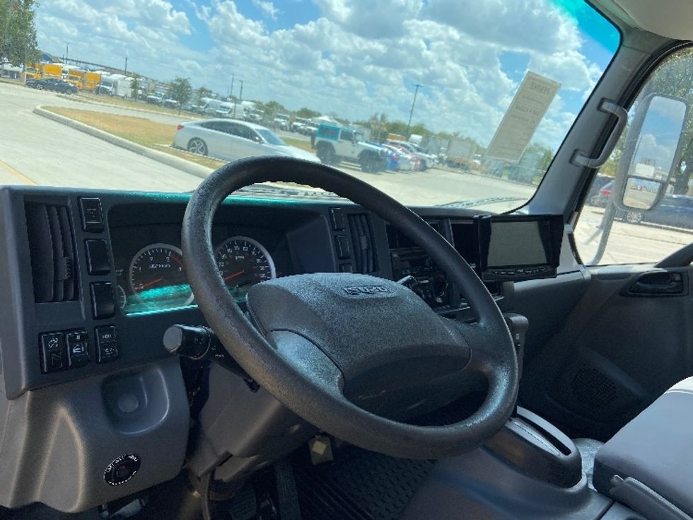Medium Duty Box Truck-Light and Medium Duty Trucks-Isuzu-2022-NQR-San Antonio-TX-96,392\n\t\tmiles-$ 50,500 - Image 17