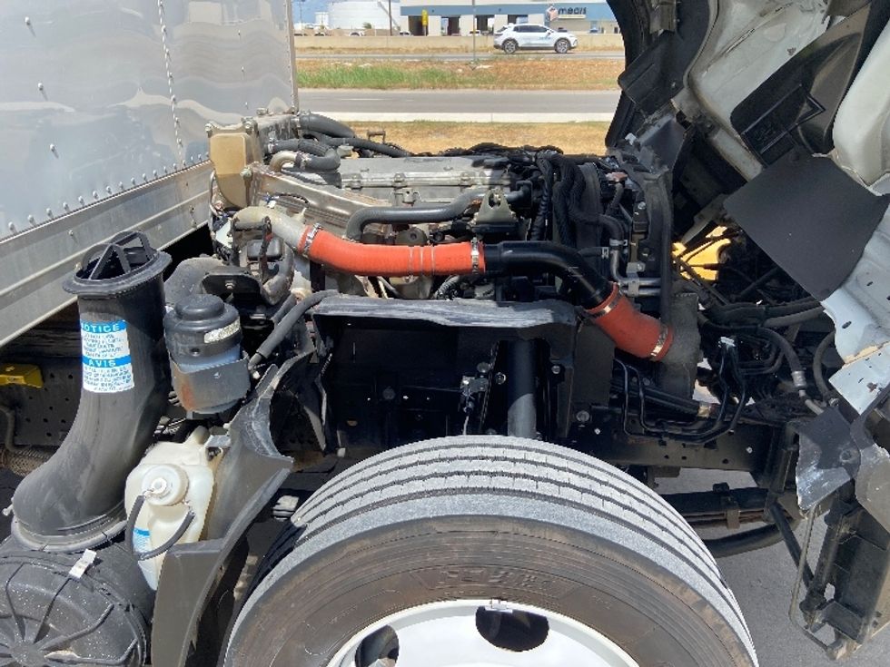 Medium Duty Box Truck-Light and Medium Duty Trucks-Isuzu-2022-NQR-San Antonio-TX-96,392\n\t\tmiles-$ 50,500 - Image 23