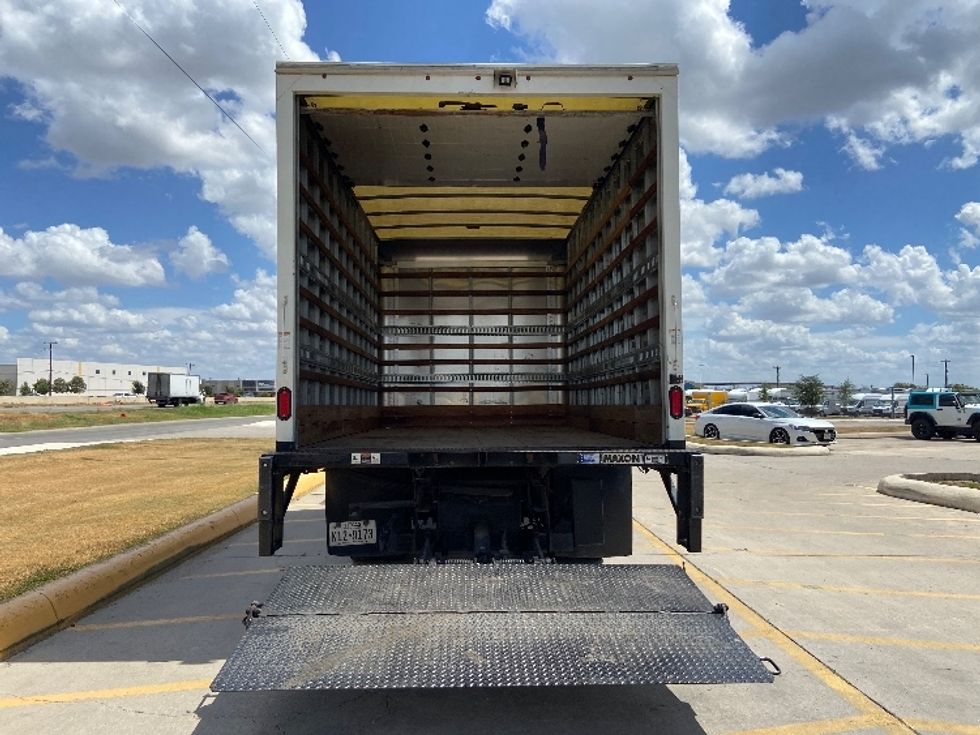 Medium Duty Box Truck-Light and Medium Duty Trucks-Isuzu-2022-NQR-San Antonio-TX-96,392\n\t\tmiles-$ 50,500 - Image 9