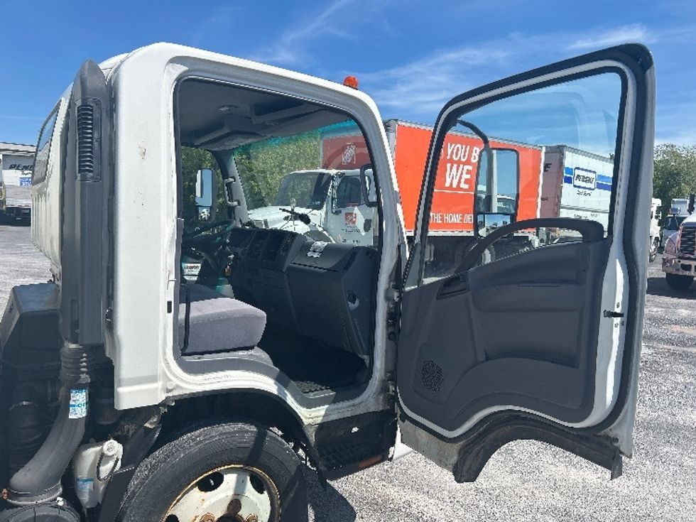Medium Duty Box Truck-Light and Medium Duty Trucks-Isuzu-2022-NQR-Watertown-NY-93,692\n\t\tmiles-$ 47,000 - Image 20
