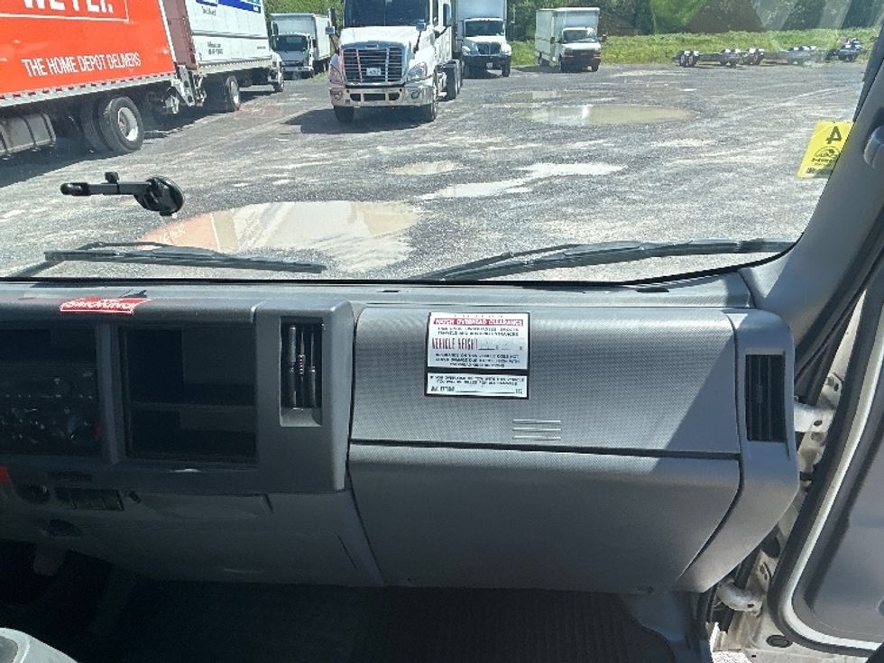 Medium Duty Box Truck-Light and Medium Duty Trucks-Isuzu-2022-NQR-Watertown-NY-93,692\n\t\tmiles-$ 47,000 - Image 21