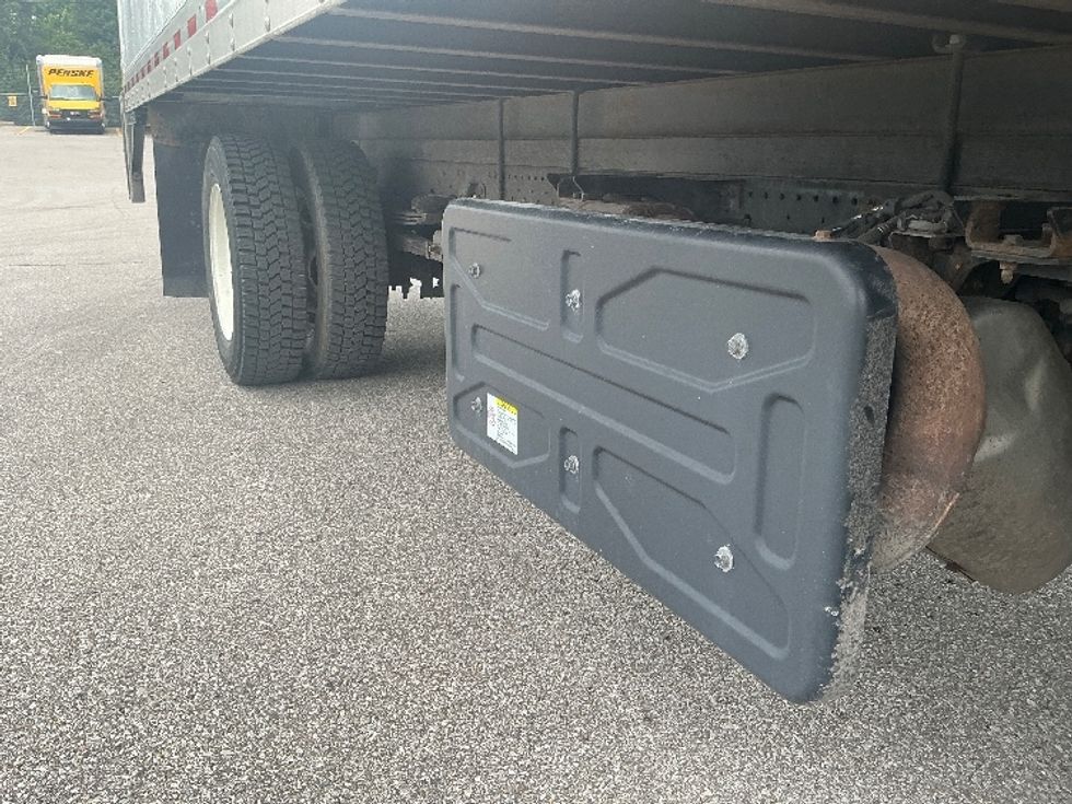 Medium Duty Box Truck-Light and Medium Duty Trucks-Isuzu-2022-NRR-Cincinnati-OH-141,712\n\t\tmiles-$ 39,500 - Image 14