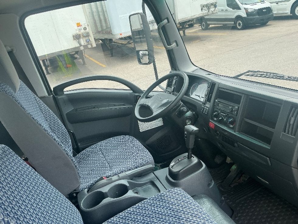 Medium Duty Box Truck-Light and Medium Duty Trucks-Isuzu-2022-NRR-Cincinnati-OH-141,712\n\t\tmiles-$ 39,500 - Image 22