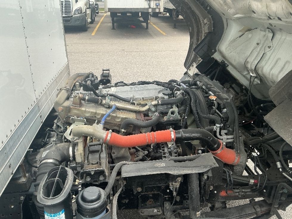 Medium Duty Box Truck-Light and Medium Duty Trucks-Isuzu-2022-NRR-Cincinnati-OH-141,712\n\t\tmiles-$ 39,500 - Image 24