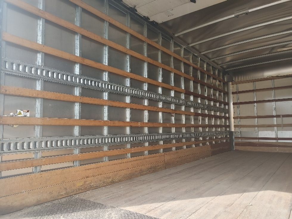 Medium Duty Box Truck-Light and Medium Duty Trucks-Isuzu-2022-NRR-Concord-NC-169,896\n\t\tmiles-$ 39,250 - Image 10