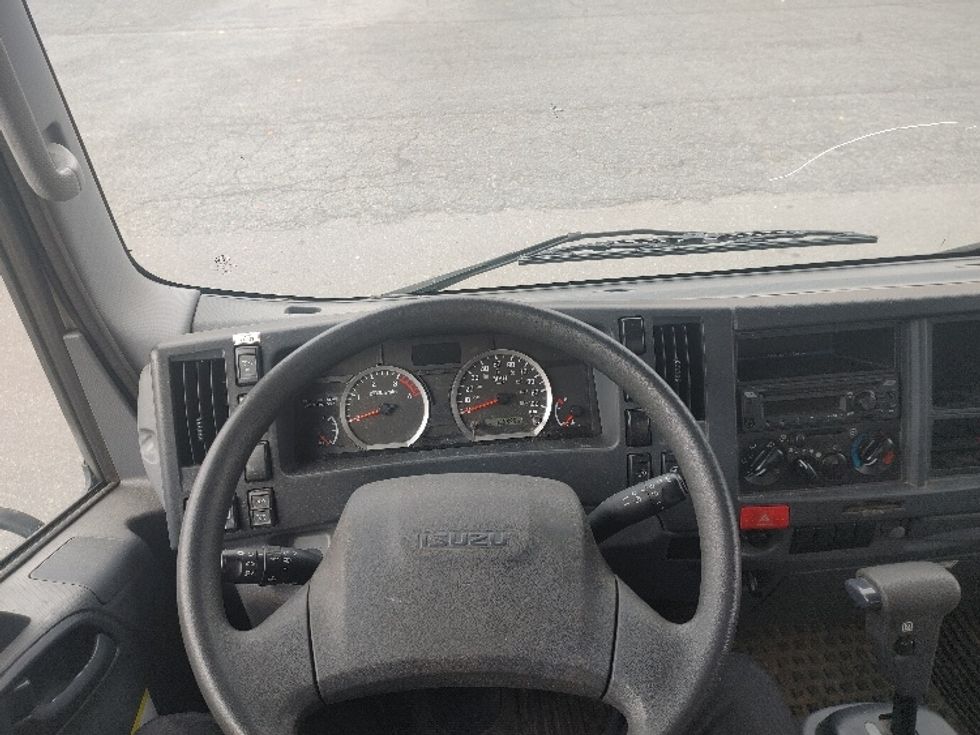 Medium Duty Box Truck-Light and Medium Duty Trucks-Isuzu-2022-NRR-Concord-NC-169,896\n\t\tmiles-$ 39,250 - Image 16