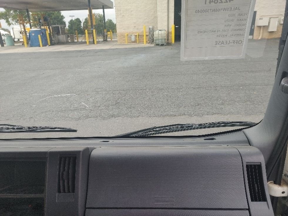 Medium Duty Box Truck-Light and Medium Duty Trucks-Isuzu-2022-NRR-Concord-NC-169,896\n\t\tmiles-$ 39,250 - Image 19