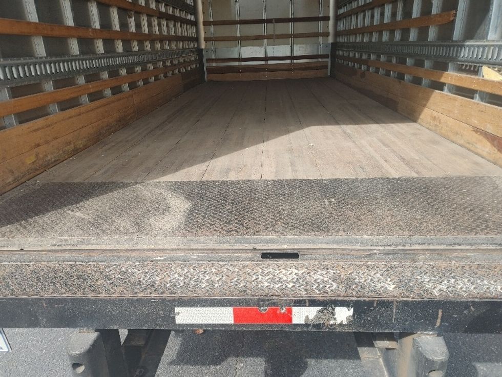 Medium Duty Box Truck-Light and Medium Duty Trucks-Isuzu-2022-NRR-Concord-NC-169,896\n\t\tmiles-$ 39,250 - Image 9