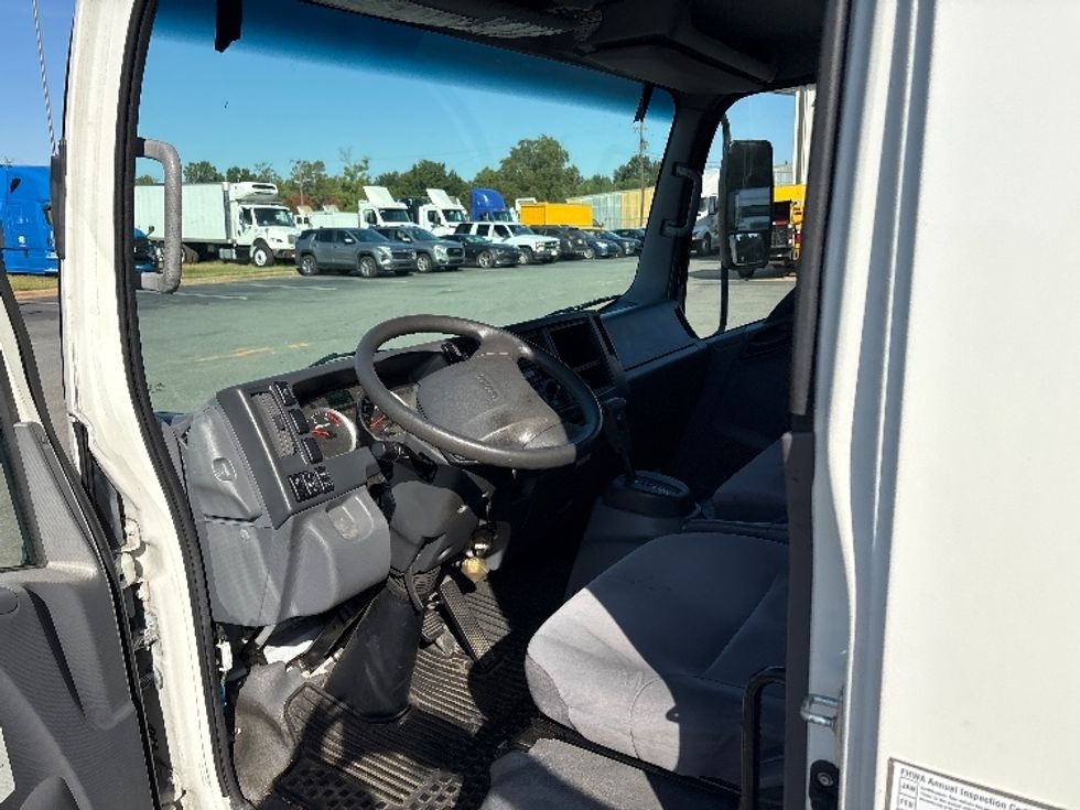 Medium Duty Box Truck-Light and Medium Duty Trucks-Isuzu-2022-NRR-Greensboro-NC-95,379\n\t\tmiles-$ 52,000 - Image 15
