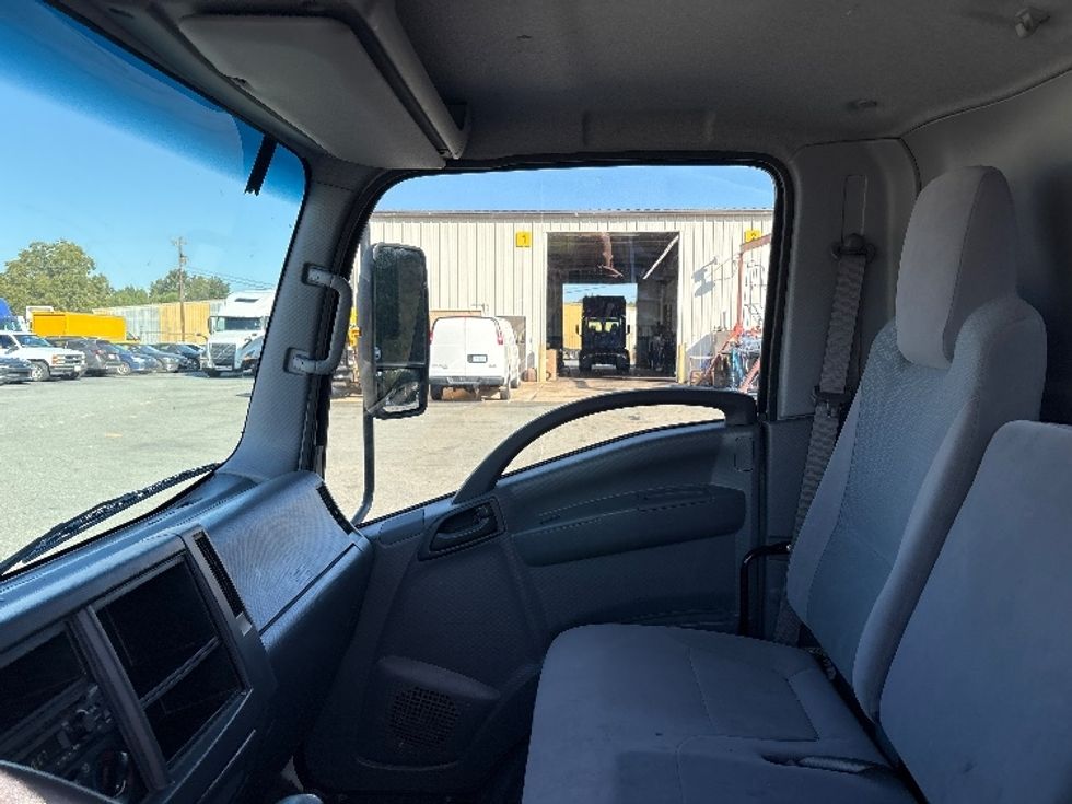 Medium Duty Box Truck-Light and Medium Duty Trucks-Isuzu-2022-NRR-Greensboro-NC-95,379\n\t\tmiles-$ 52,000 - Image 18