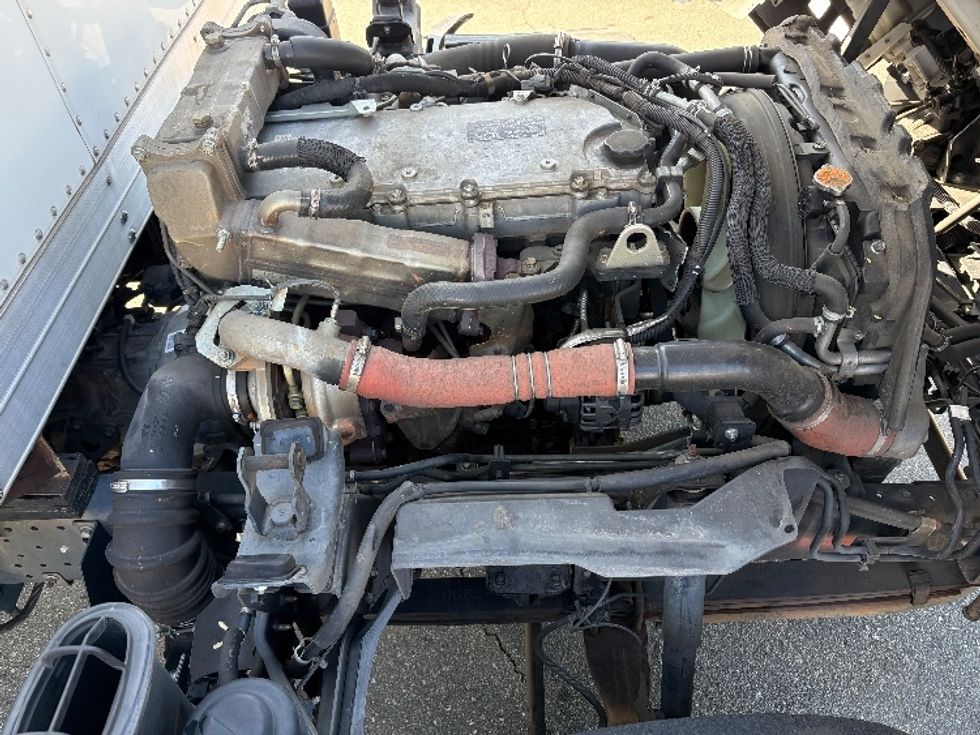 Medium Duty Box Truck-Light and Medium Duty Trucks-Isuzu-2022-NRR-Greensboro-NC-95,379\n\t\tmiles-$ 52,000 - Image 22