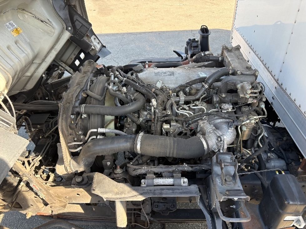 Medium Duty Box Truck-Light and Medium Duty Trucks-Isuzu-2022-NRR-Greensboro-NC-95,379\n\t\tmiles-$ 52,000 - Image 23